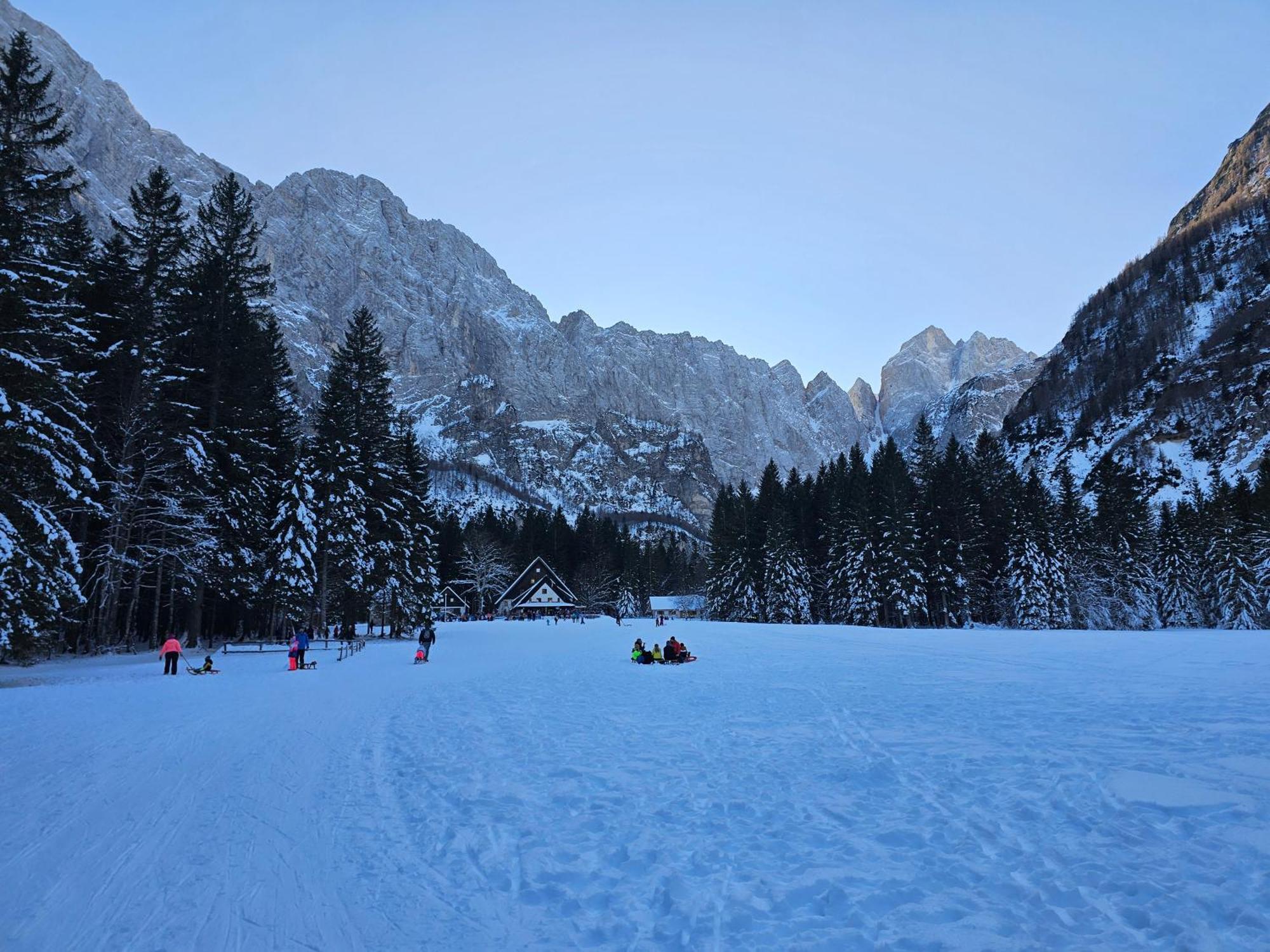Panoramablick Exklusiv Lägenhet Villach Exteriör bild